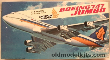 Hasegawa 1/200 Boeing 747 Singapore Airlines, LD5 plastic model kit